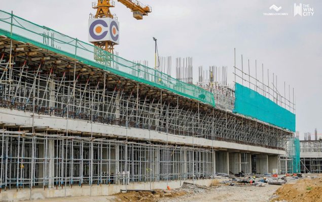 Tháp C2.2 dự án The Win City đang đổ bê tông sàn tầng 3