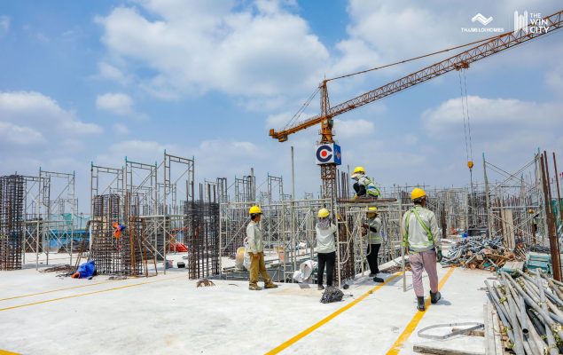 Công tác đổ bê tông sàn tầng cao The Win City