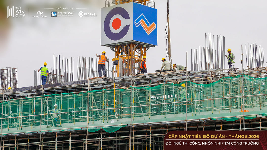 Công nhân thi công kết cấu sàn tại phân khu tháp căn hộ VIC 1 dự án The Win City